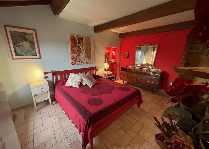 Il Borgo Charming House * كامبيليا ماريتيما