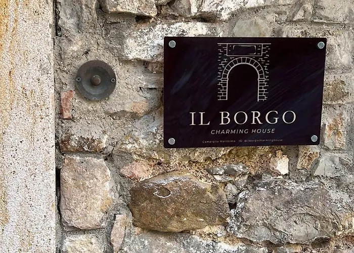 Il Borgo Charming House بيت للعطل